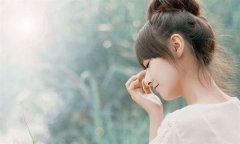 怎么形容来大姨妈幽默说说(44句)