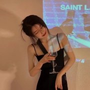 成熟美女图片清新头像(精选22张)