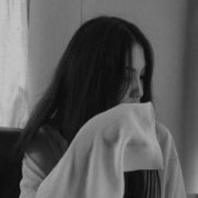 超伤感颓废女生头像(精选18张)