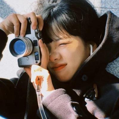 高质量小众女生头像(精选20张)