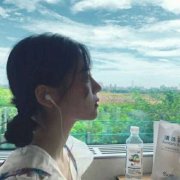 清新脱俗森系女生头像(精选20张)