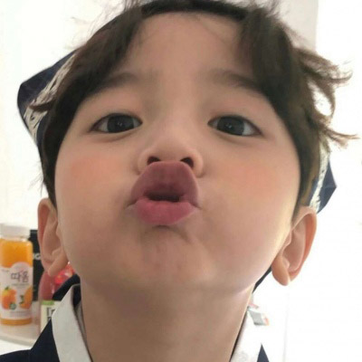 萌萌的小萝莉女生qq头像(18张)