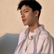 让人一眼就喜欢的男生头像(共24张)